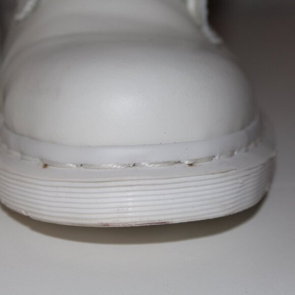 Doc Dr. Martens 14357 All White Mono Smooth Leather Combat Boots Size 7M 8W - Picture 6 of 11